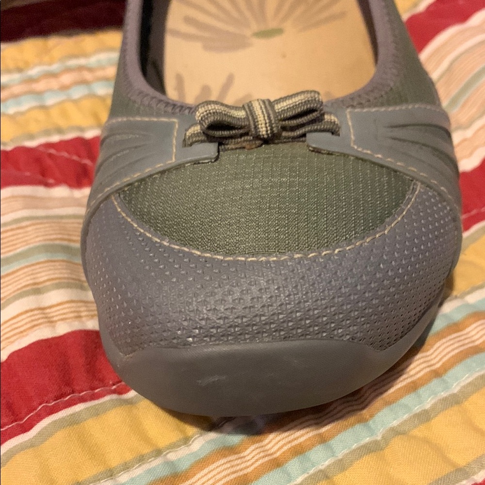 Ahnu Green Flats with Decorative Bow and Canvas Upper - Picture 2 of 6